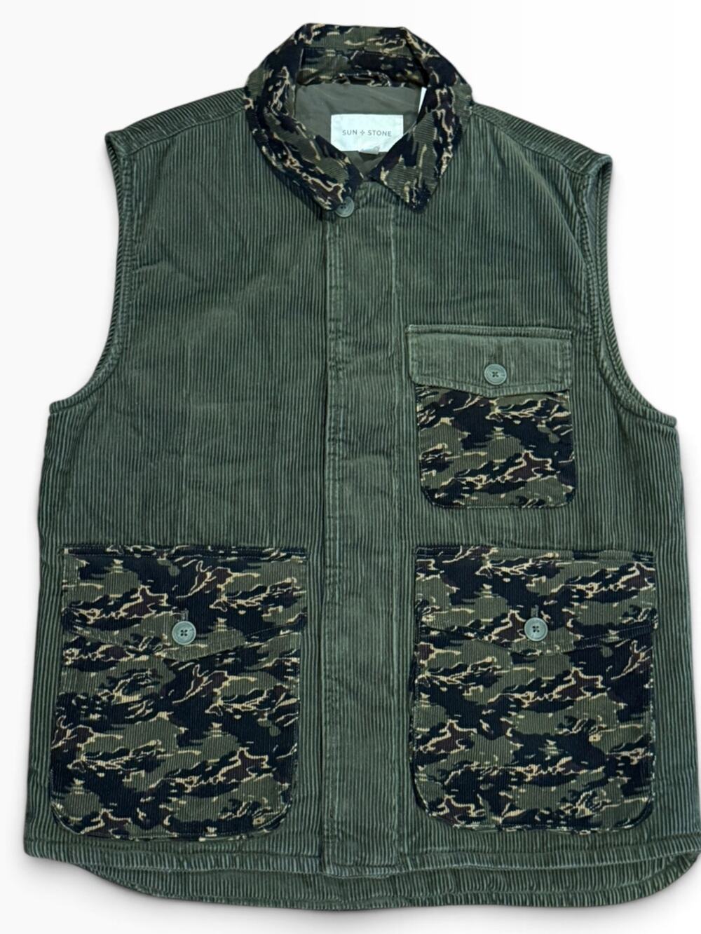 Sun & Stone Men’s Medium Olive Green and Camo Corduroy Vest NWT